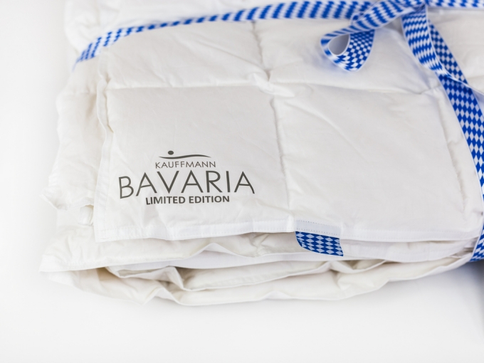 Пуховое одеяло стеганное (Kauffmann Bavaria Decke) легкое, размер 150 х 200